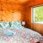 Botel Renovated Boat House At Valentia Island Escape