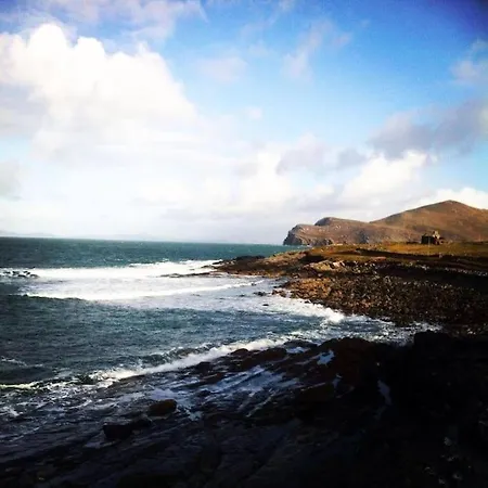 Botel Renovated Boat House At Valentia Island Escape Chapeltown