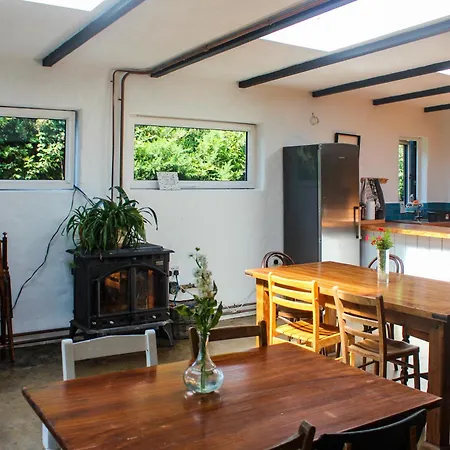 Renovated Boat House At Valentia Island Escape Botel *